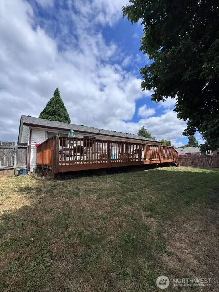 1990 Whitetail Lane Woodland WA 98674