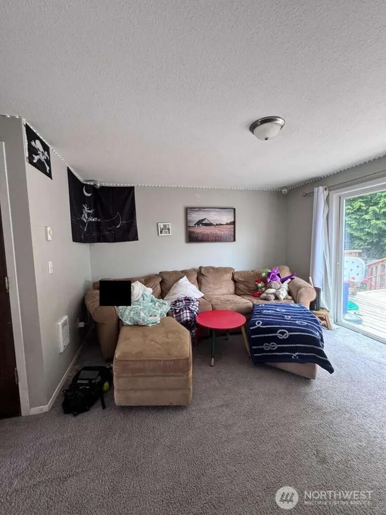 1990 Whitetail Lane Woodland WA 98674