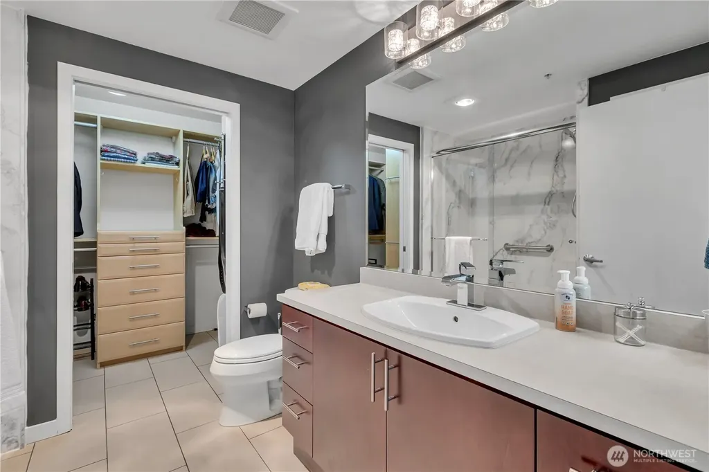 15100 6th Avenue SW Burien WA 98166