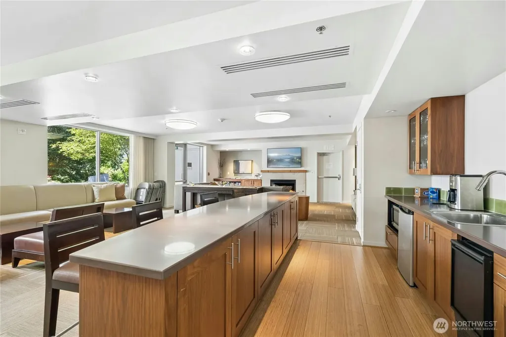 15100 6th Avenue SW Burien WA 98166