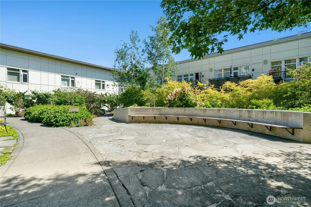 15100 6th Avenue SW Burien WA 98166