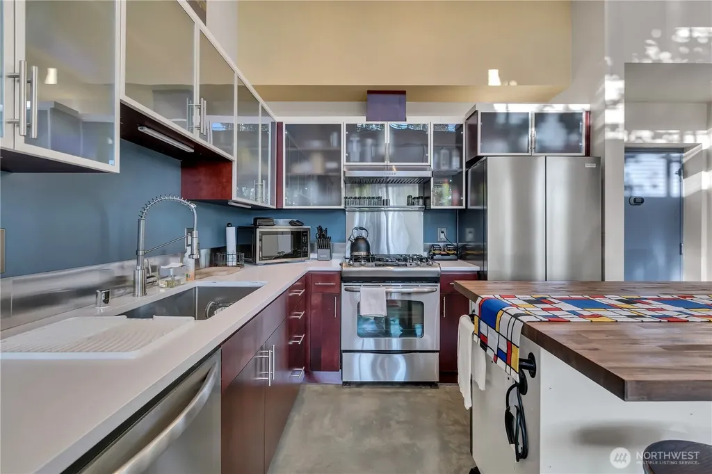 15100 6th Avenue SW Burien WA 98166