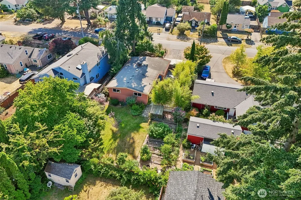 11746 22nd Avenue NE Seattle WA 98125
