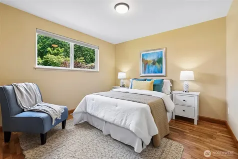 11746 22nd Avenue NE Seattle WA 98125