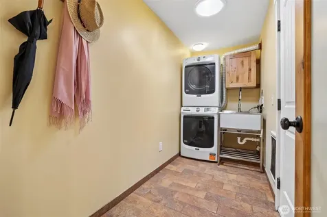 11746 22nd Avenue NE Seattle WA 98125