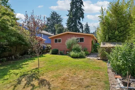 11746 22nd Avenue NE Seattle WA 98125