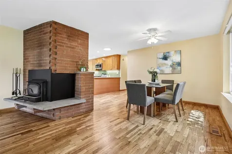 11746 22nd Avenue NE Seattle WA 98125