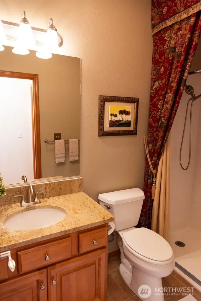 8646 Bainbridge Loop NE Lacey WA 98516