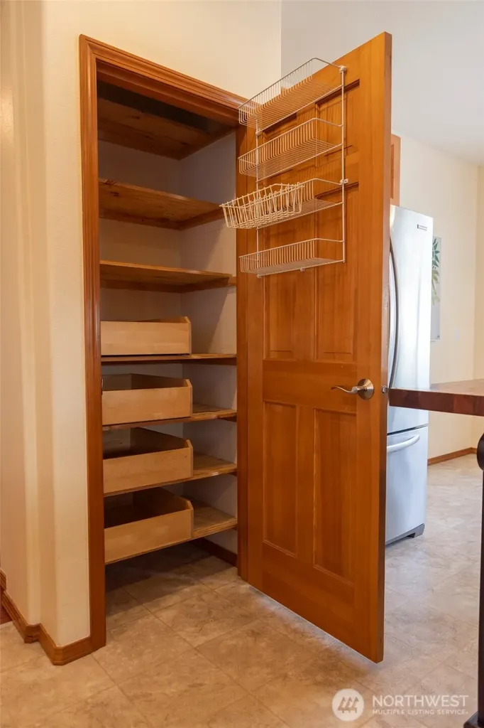 8646 Bainbridge Loop NE Lacey WA 98516