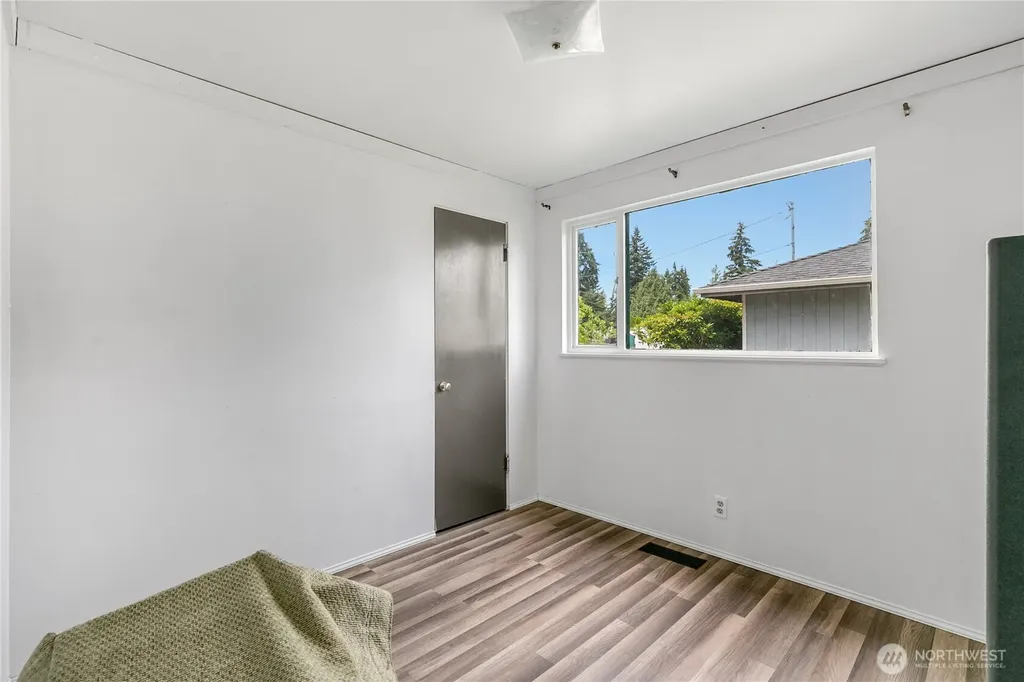 20911 78th Avenue W Edmonds WA 98026