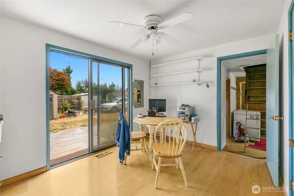 20911 78th Avenue W Edmonds WA 98026