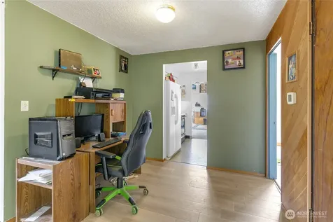 20911 78th Avenue W Edmonds WA 98026