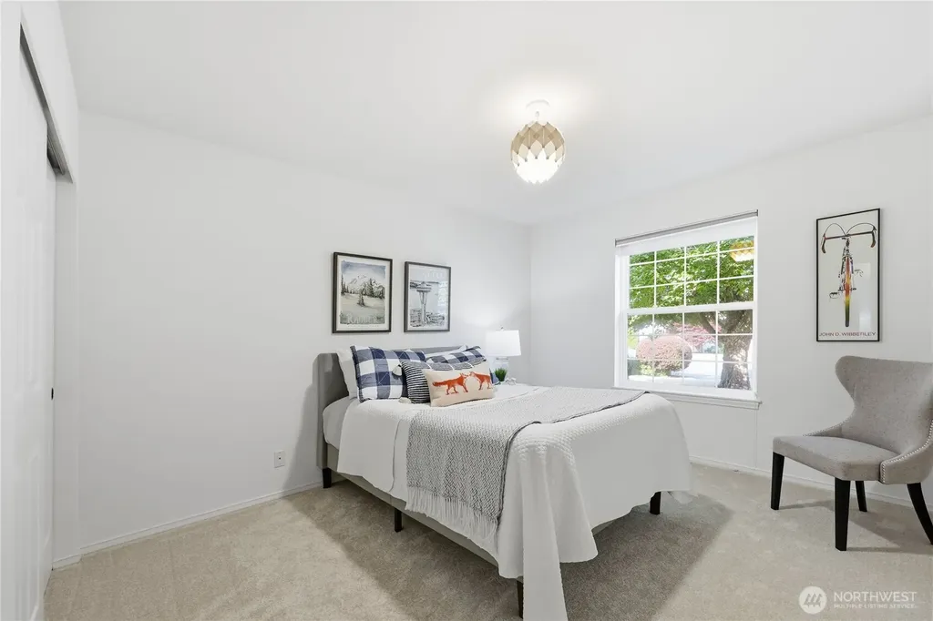 20334 12th Avenue NE Poulsbo WA 98370