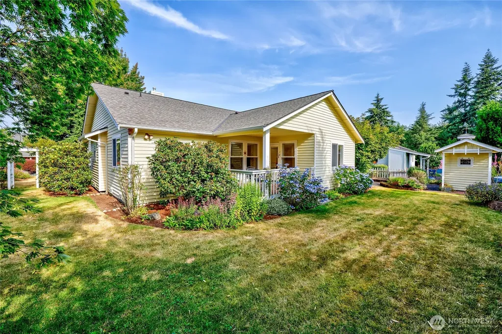 20334 12th Avenue NE Poulsbo WA 98370