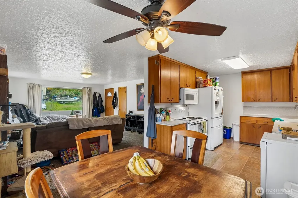 4151 23rd Avenue SW Seattle WA 98106