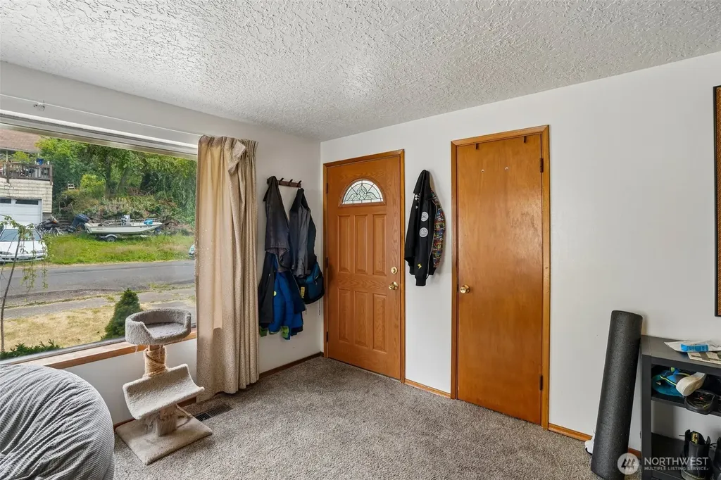 4151 23rd Avenue SW Seattle WA 98106