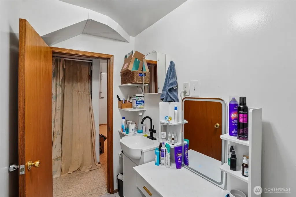 4151 23rd Avenue SW Seattle WA 98106
