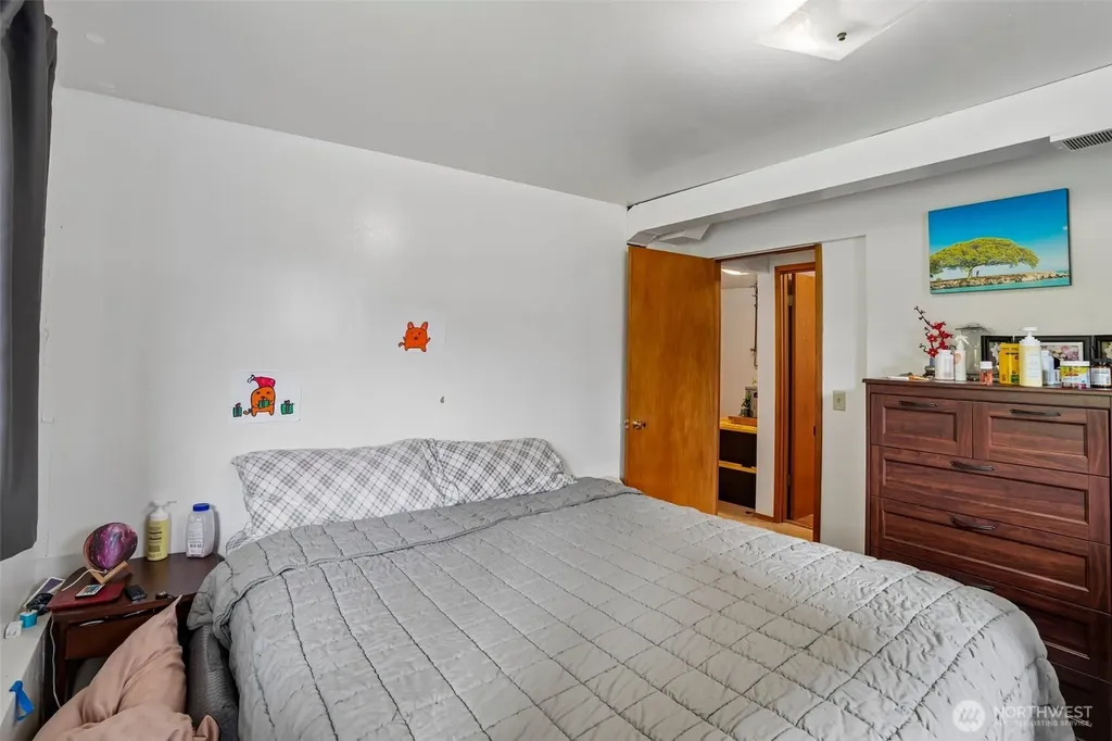 4151 23rd Avenue SW Seattle WA 98106