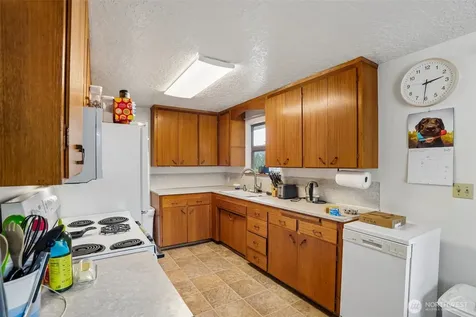 4151 23rd Avenue SW Seattle WA 98106