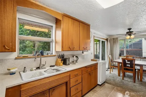 4151 23rd Avenue SW Seattle WA 98106