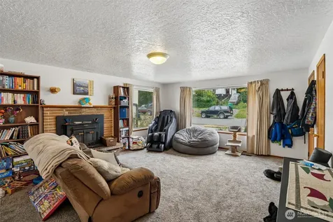 4151 23rd Avenue SW Seattle WA 98106