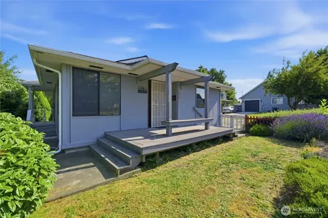 207 E 84th St Street Tacoma WA 98445