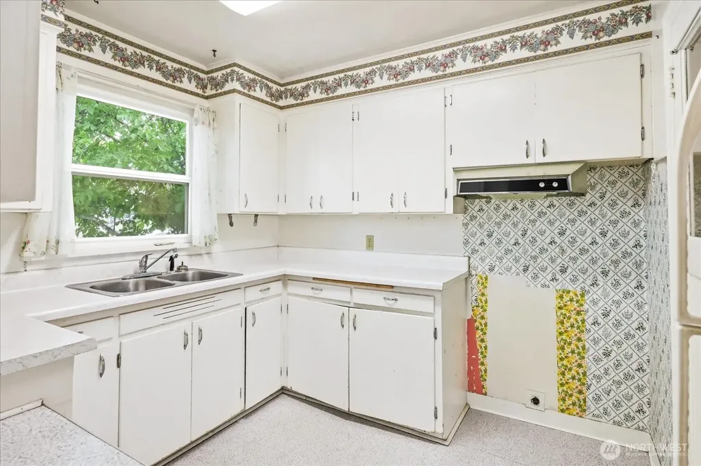 1020 S College Avenue College Place WA 99324