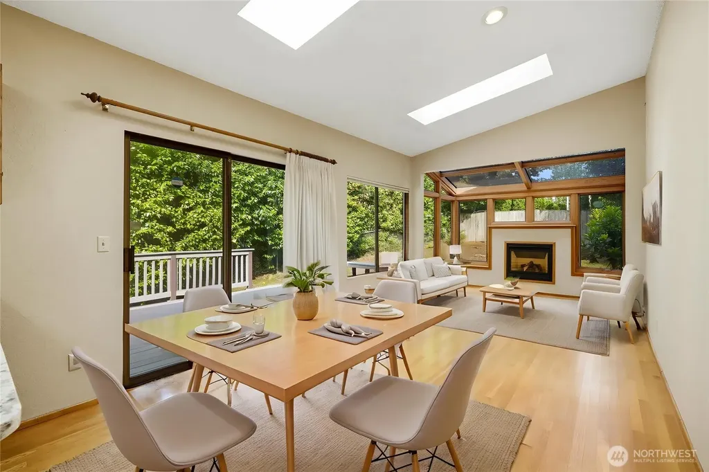 8530 Frederick Place Edmonds WA 98026