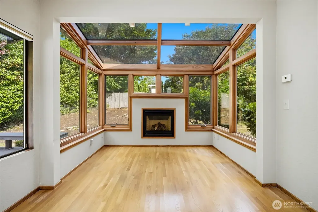 8530 Frederick Place Edmonds WA 98026