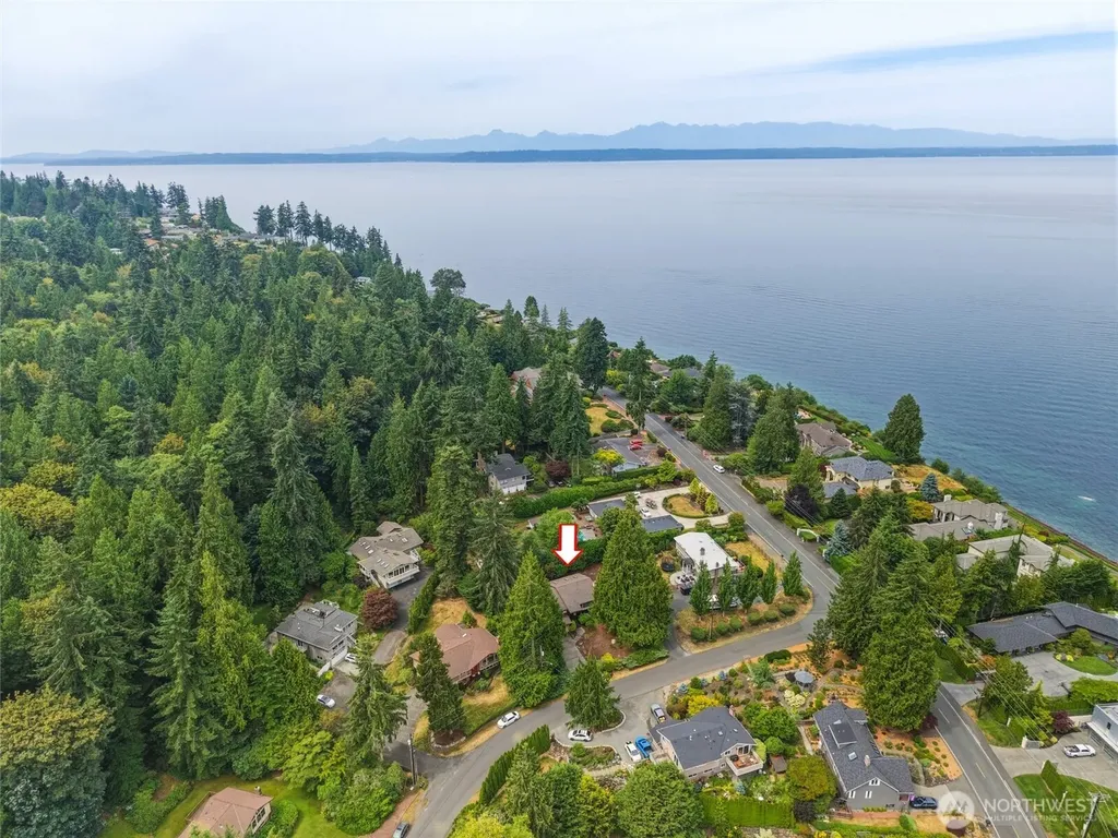 8530 Frederick Place Edmonds WA 98026