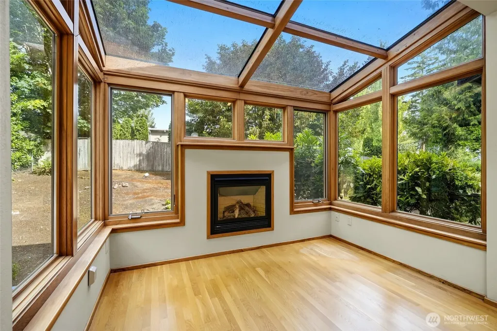8530 Frederick Place Edmonds WA 98026
