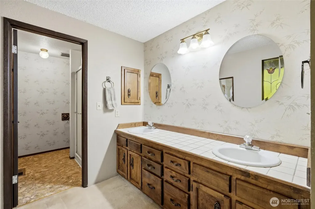 8530 Frederick Place Edmonds WA 98026