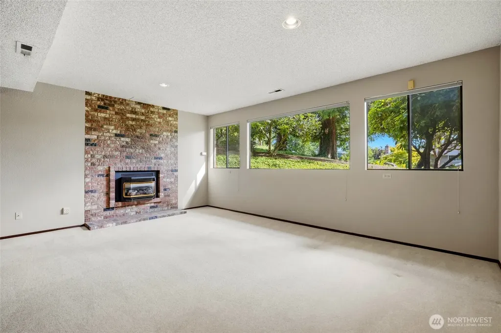 8530 Frederick Place Edmonds WA 98026