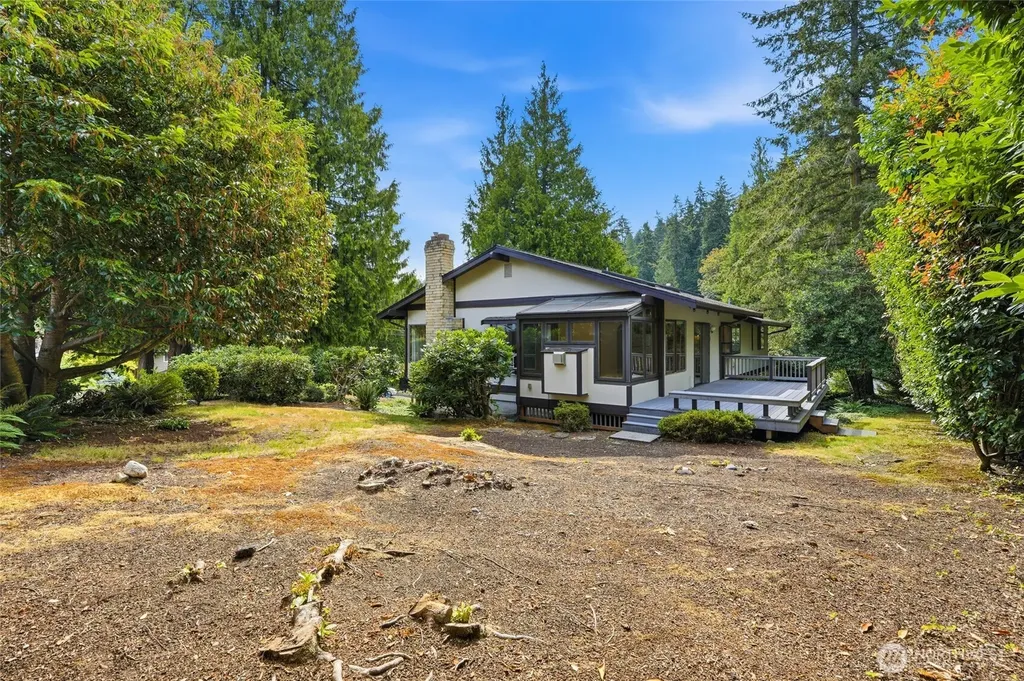 8530 Frederick Place Edmonds WA 98026