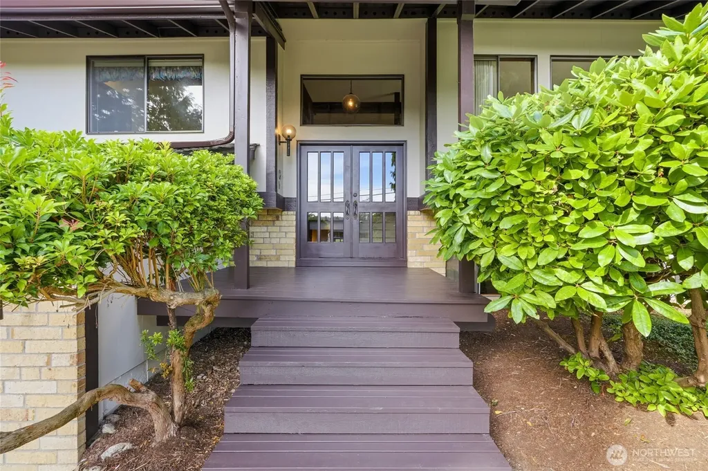 8530 Frederick Place Edmonds WA 98026