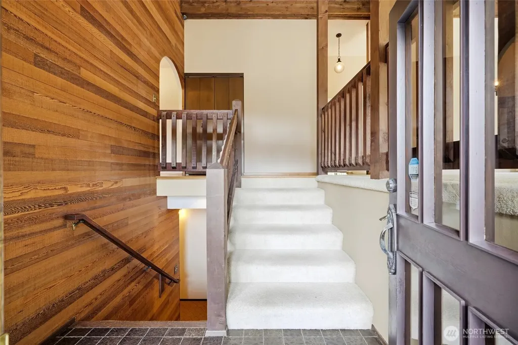 8530 Frederick Place Edmonds WA 98026