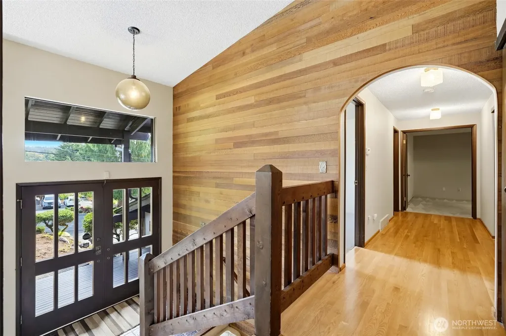 8530 Frederick Place Edmonds WA 98026