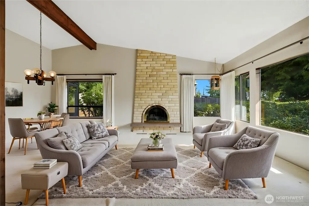 8530 Frederick Place Edmonds WA 98026