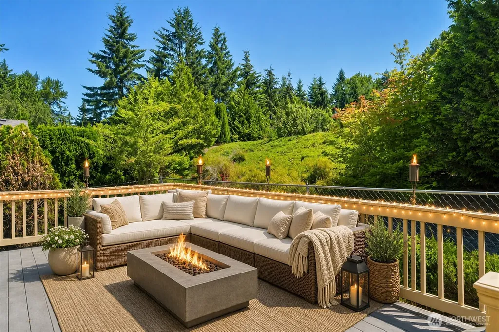 6005 74th Avenue NE Marysville WA 98270