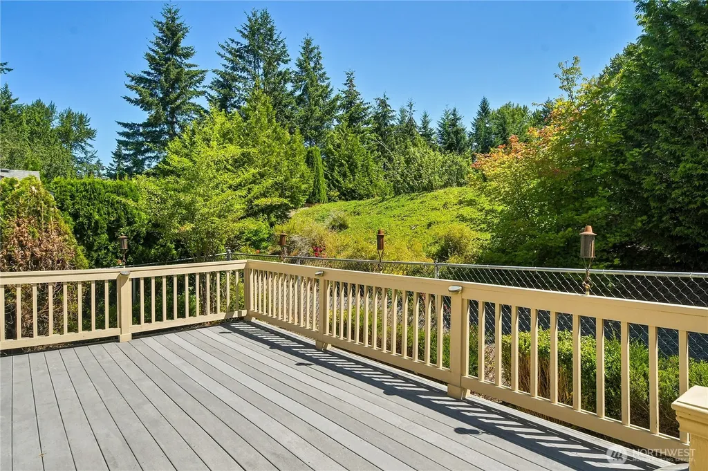 6005 74th Avenue NE Marysville WA 98270