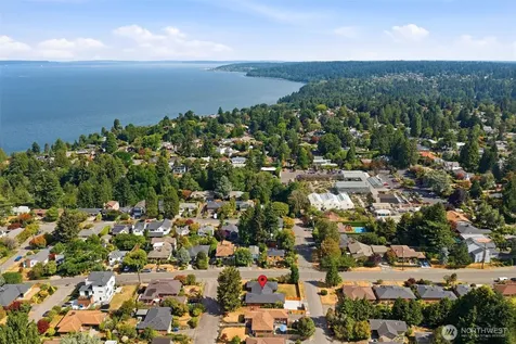 9518 18th Avenue NW Seattle WA 98117