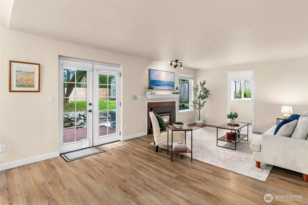 7649 Kittiwake Dr. SE Olympia WA 98513