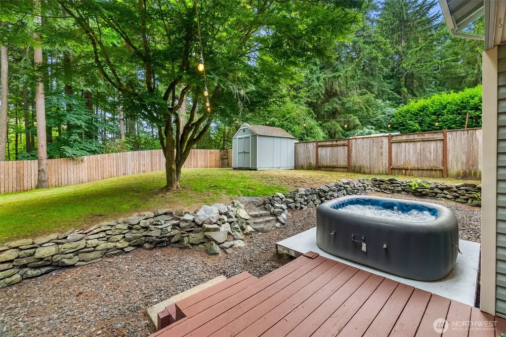 7649 Kittiwake Dr. SE Olympia WA 98513