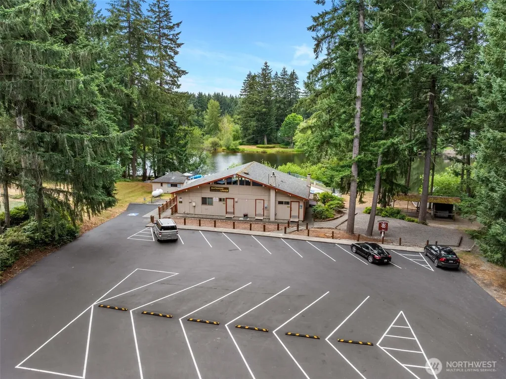 7649 Kittiwake Dr. SE Olympia WA 98513
