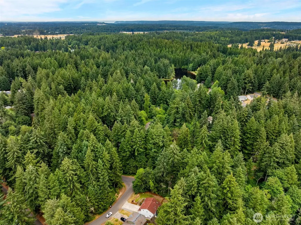 7649 Kittiwake Dr. SE Olympia WA 98513