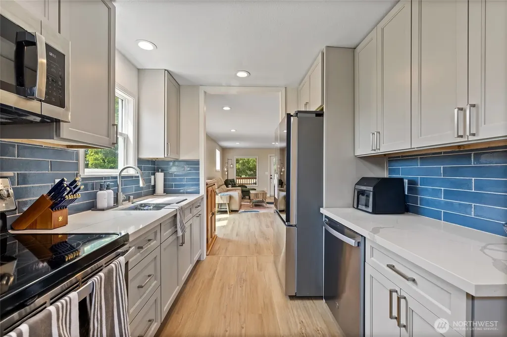 2513 S Hosmer Street Tacoma WA 98405