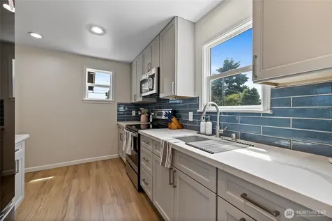 2513 S Hosmer Street Tacoma WA 98405