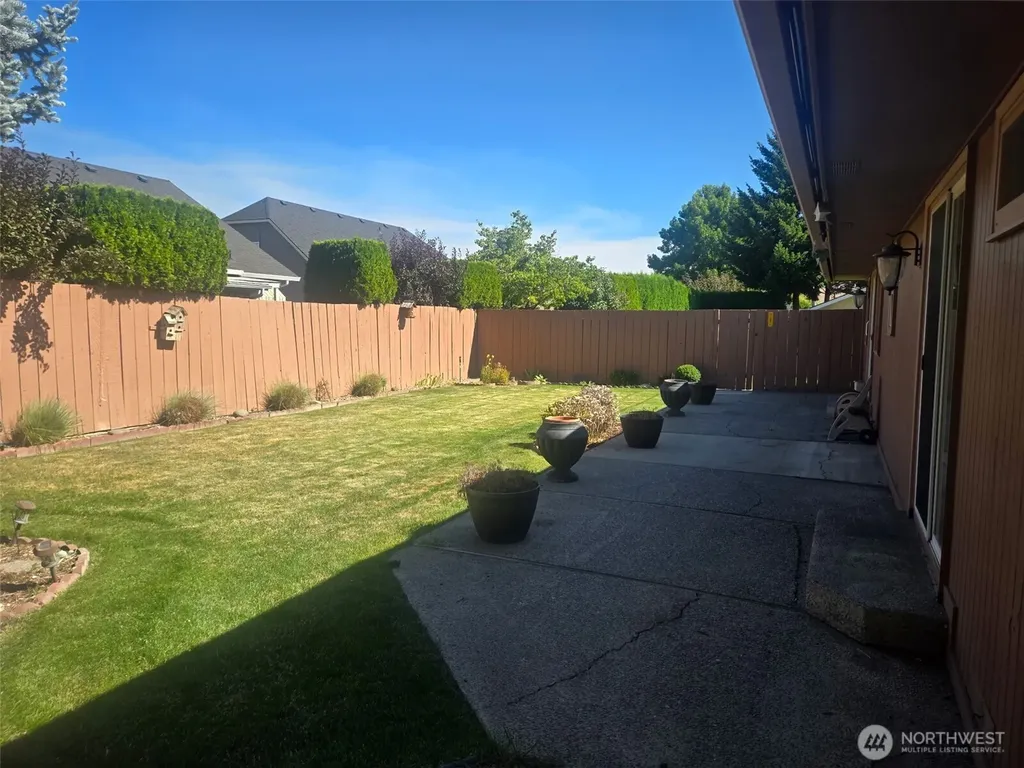 605 Park Place Yakima WA 98908