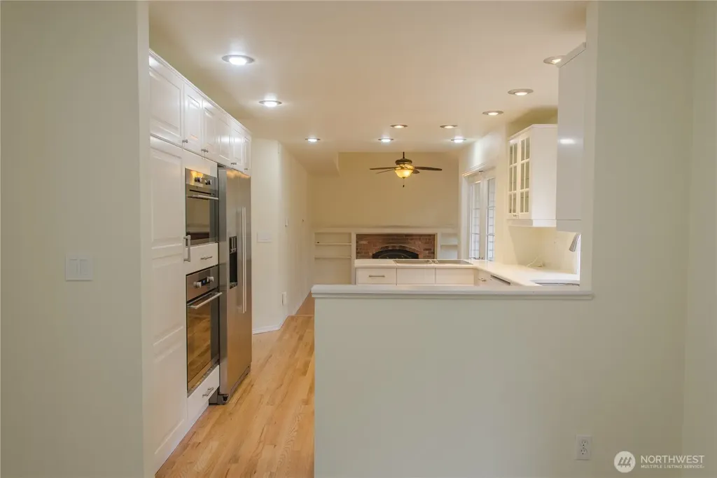 23954 SE 42nd Place Sammamish WA 98029