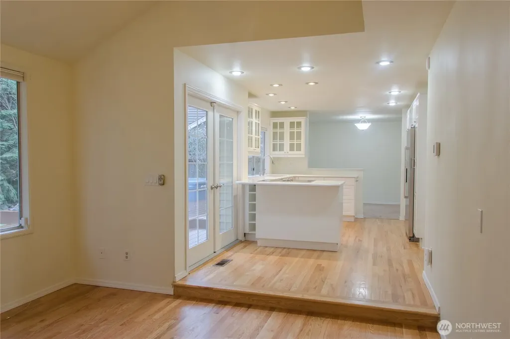 23954 SE 42nd Place Sammamish WA 98029